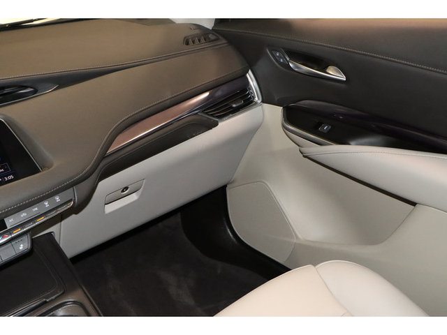 2023 Cadillac XT4 Luxury FWD