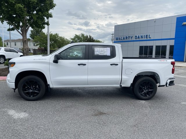 2025 Chevrolet Silverado 1500 Custom 4WD 147WB