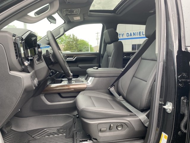 2025 Chevrolet Silverado 1500 LT Trail Boss 4WD 147WB