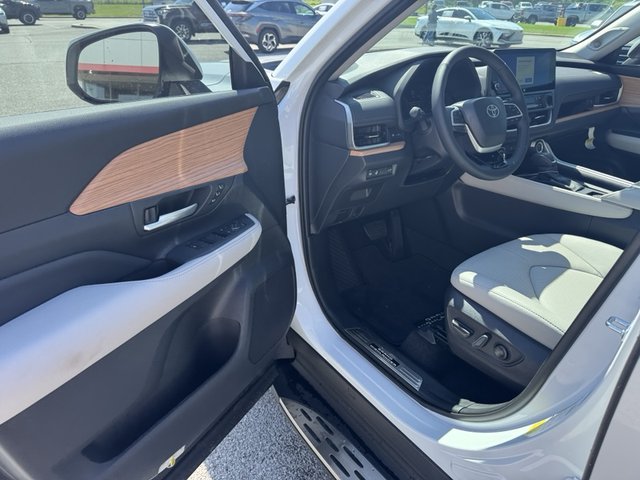 2025 Toyota Grand Highlander Limited AWD