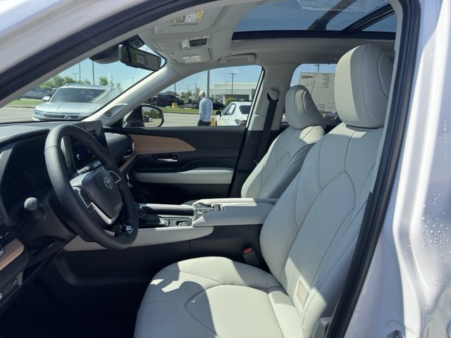 2025 Toyota Grand Highlander Limited AWD
