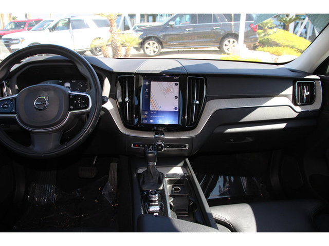2020 Volvo XC60 T5 Inscription AWD