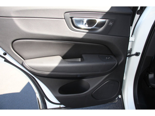 2020 Volvo XC60 T5 Inscription AWD