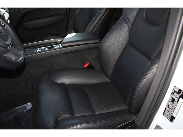 2020 Volvo XC60 T5 Inscription AWD