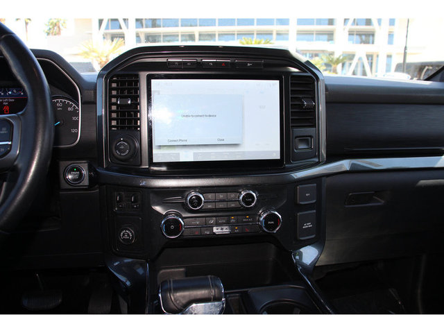 2022 Ford F-150 XLT 2WD 5.5ft Box
