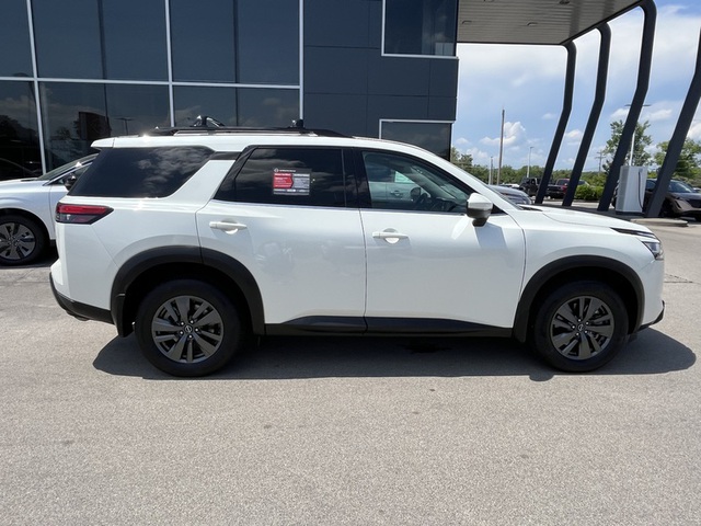 2022 Nissan Pathfinder SV 4WD