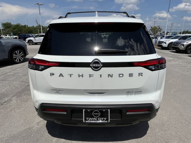 2022 Nissan Pathfinder SV 4WD