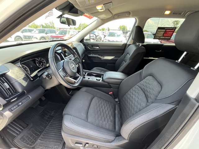 2022 Nissan Pathfinder SV 4WD