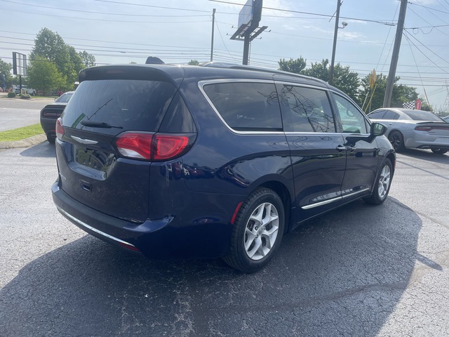 2018 Chrysler Pacifica Touring L Plus FWD