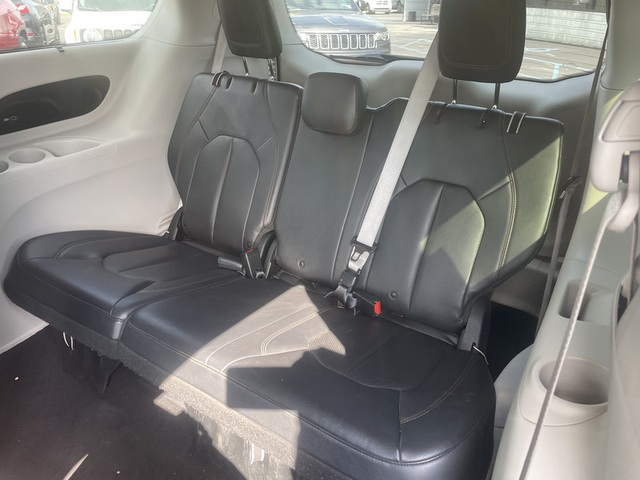 2018 Chrysler Pacifica Touring L Plus FWD