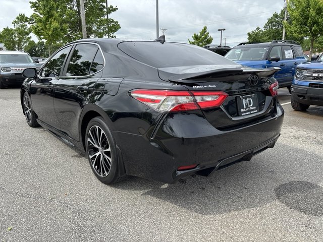 2019 Toyota Camry SE
