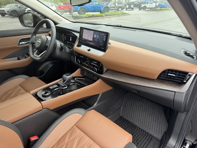 2024 Nissan Rogue Platinum AWD