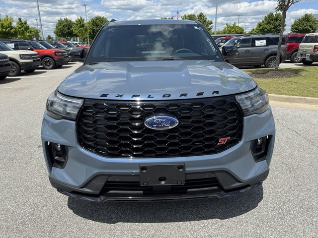 2025 Ford Explorer ST 4WD