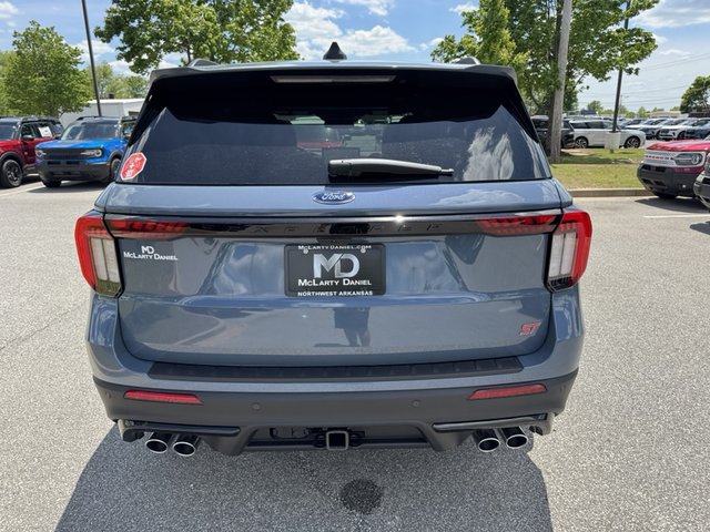 2025 Ford Explorer ST 4WD