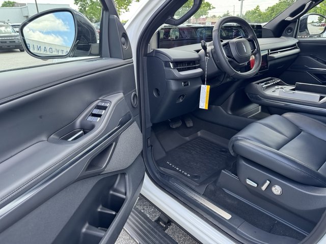 2025 Lincoln Navigator L Reserve 4WD