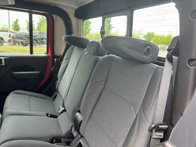 2025 Jeep Gladiator Sport 4WD