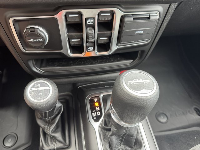 2025 Jeep Gladiator Sport 4WD