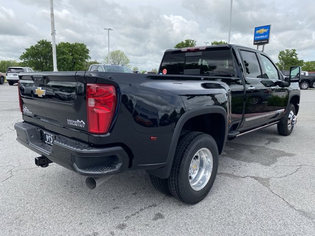 2025 Chevrolet Silverado 3500HD High Country 4WD 172WB