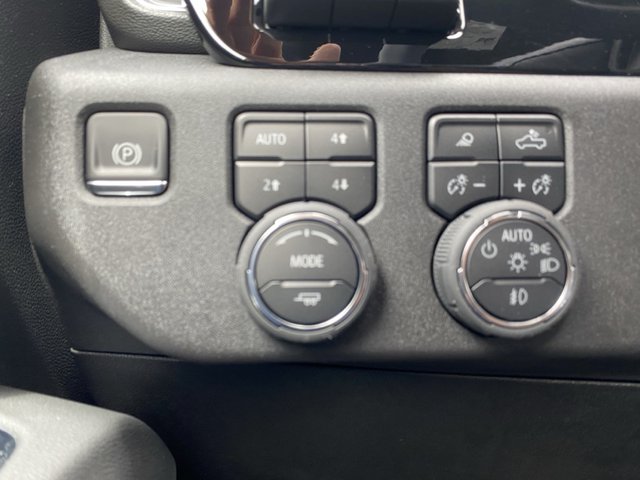 2025 Chevrolet Silverado 3500HD High Country 4WD 172WB