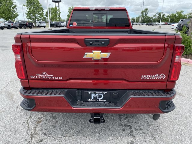 2025 Chevrolet Silverado 3500HD High Country 4WD 172WB