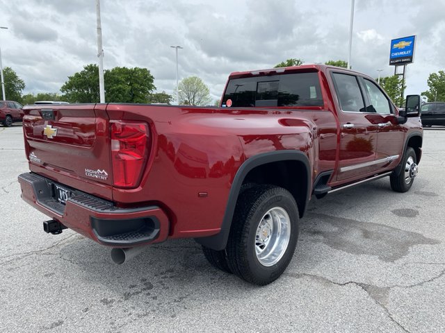2025 Chevrolet Silverado 3500HD High Country 4WD 172WB