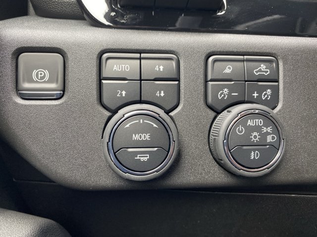 2025 Chevrolet Silverado 3500HD High Country 4WD 172WB