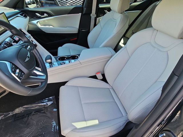 2025 Genesis G70 2.5T RWD