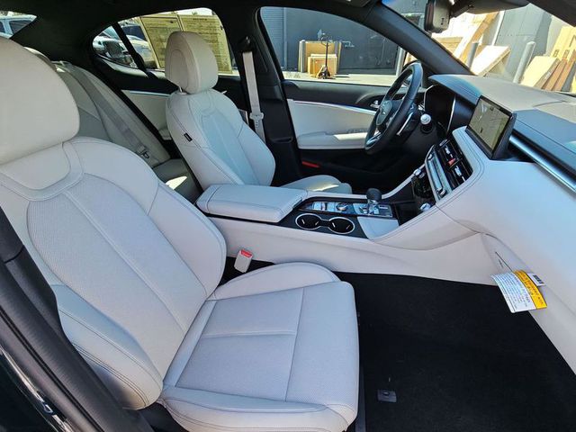 2025 Genesis G70 2.5T RWD