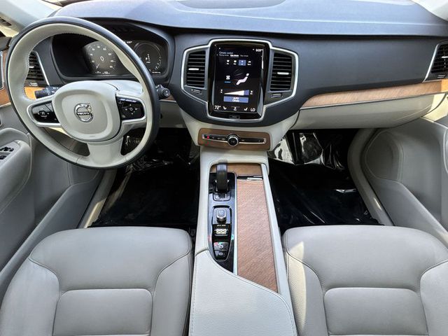 2021 Volvo XC90 T8 eAWD Inscription Expr