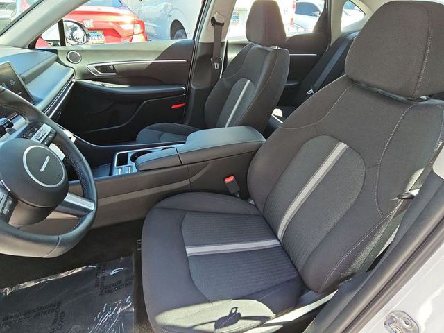 2024 Hyundai Sonata Hybrid SEL 2.0L
