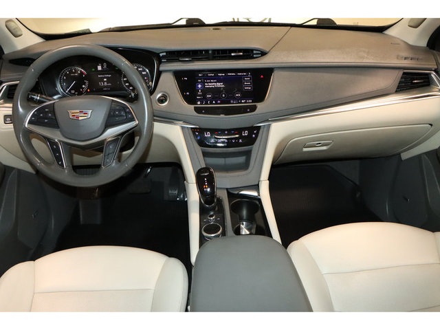 2022 Cadillac XT5 Premium Luxury FWD