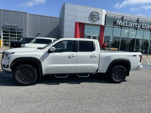 2025 Nissan Frontier PRO-4X 4WD