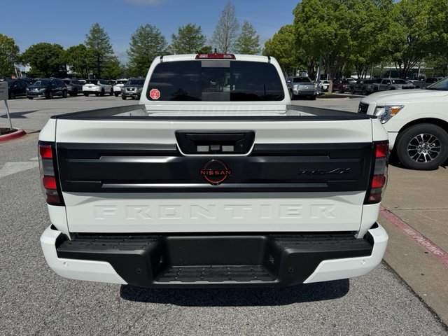 2025 Nissan Frontier PRO-4X 4WD