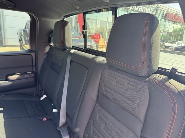 2025 Nissan Frontier PRO-4X 4WD