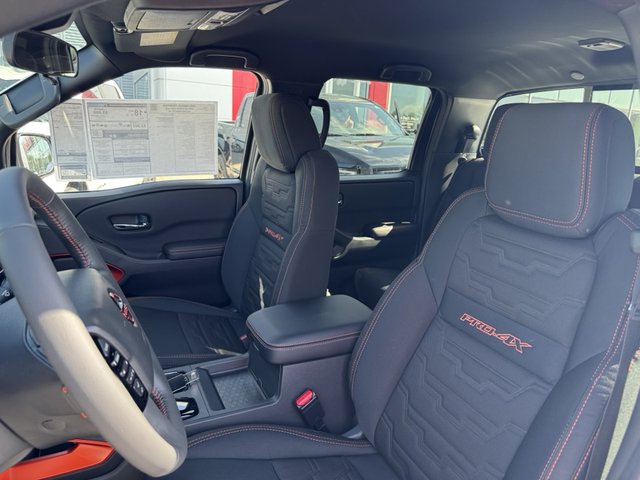 2025 Nissan Frontier PRO-4X 4WD