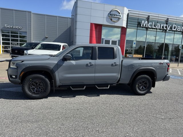 2025 Nissan Frontier PRO-4X 4WD