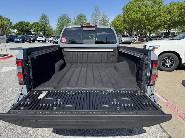 2025 Nissan Frontier PRO-4X 4WD