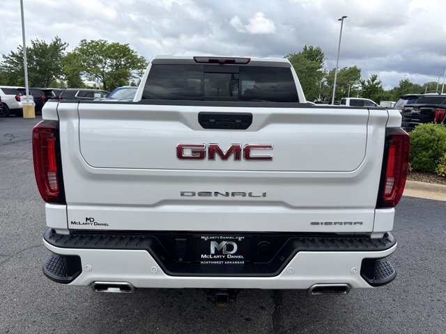 2022 GMC Sierra 1500 Denali 4WD 147WB
