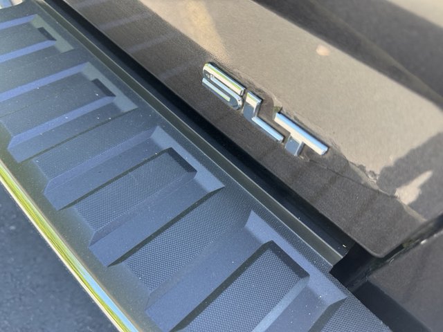 2015 GMC Sierra 1500 SLT 4WD 143WB