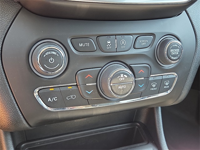 2022 Jeep Cherokee Limited 4WD