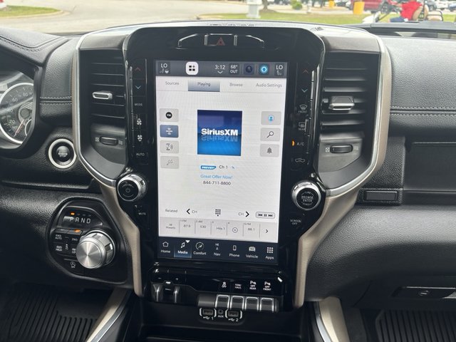 2022 Ram 1500 Laramie 4WD 5ft7 Box