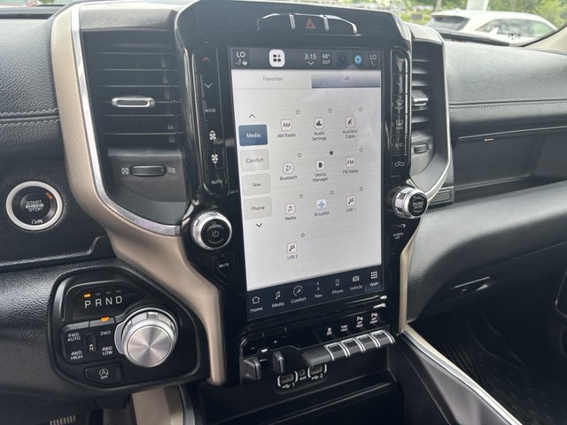 2022 Ram 1500 Laramie 4WD 5ft7 Box