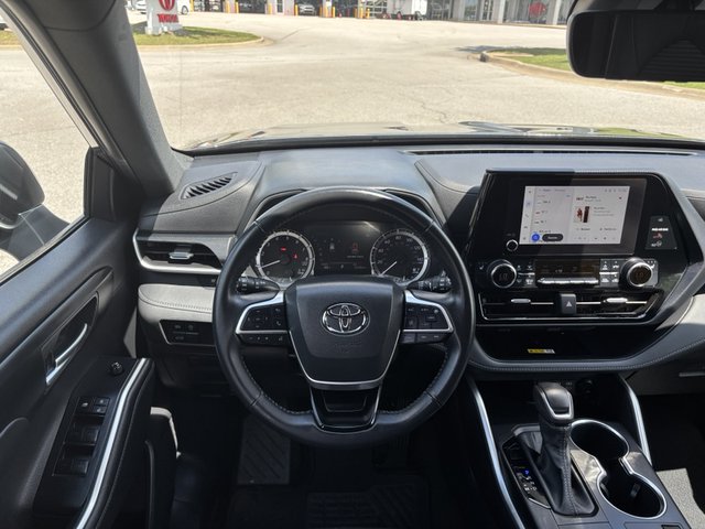 2023 Toyota Highlander XSE FWD