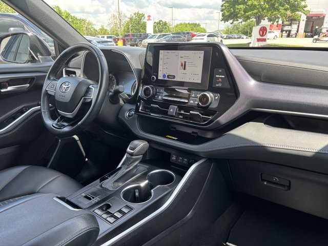 2023 Toyota Highlander XSE FWD