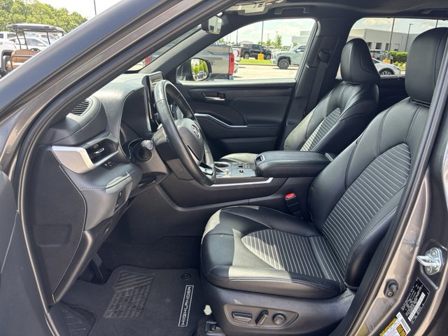2023 Toyota Highlander XSE FWD