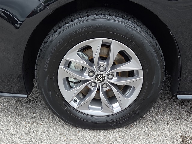 2023 Toyota Sienna LE FWD 8-Pass