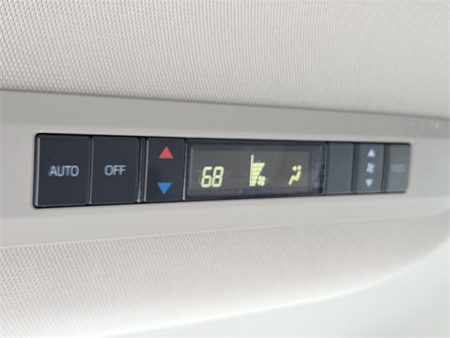 2023 Toyota Sienna LE FWD 8-Pass