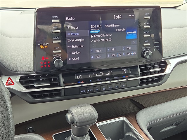 2023 Toyota Sienna LE FWD 8-Pass
