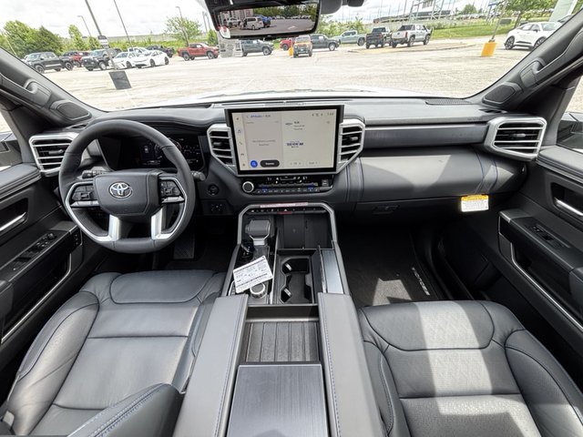 2025 Toyota Sequoia Platinum 4WD