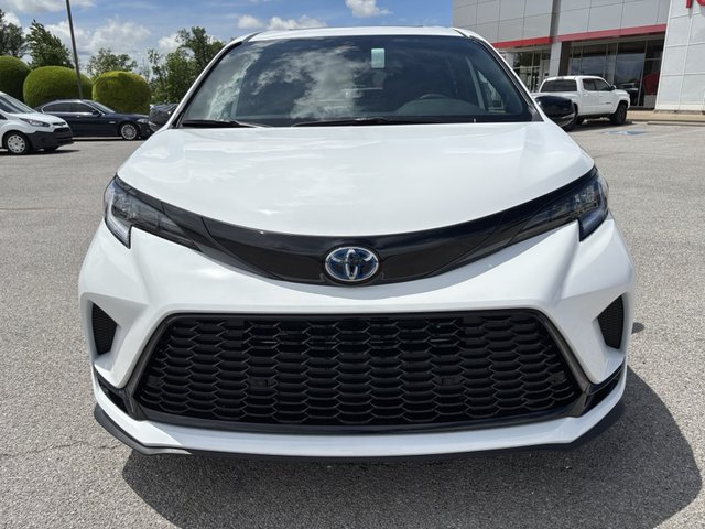 2025 Toyota Sienna XSE AWD 7-Pass